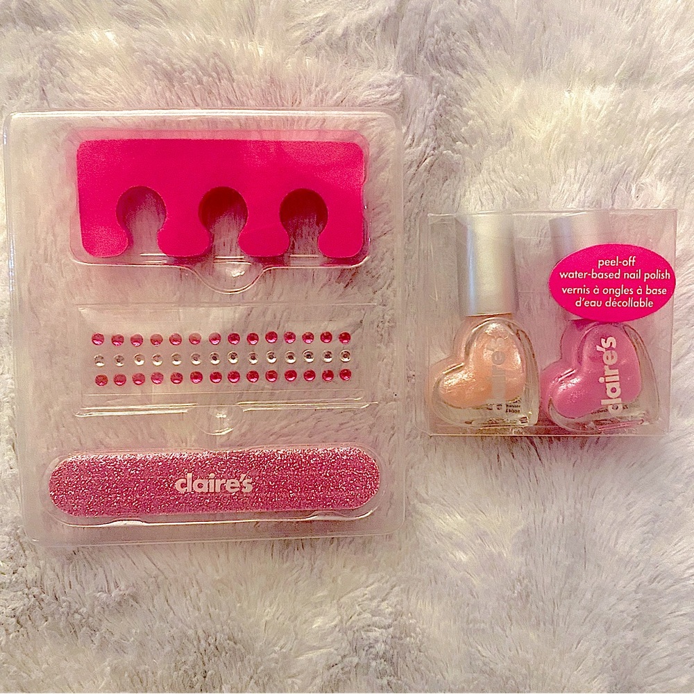2/$12 Claire’s NIB Pink Water-Based Nail Polish Kit